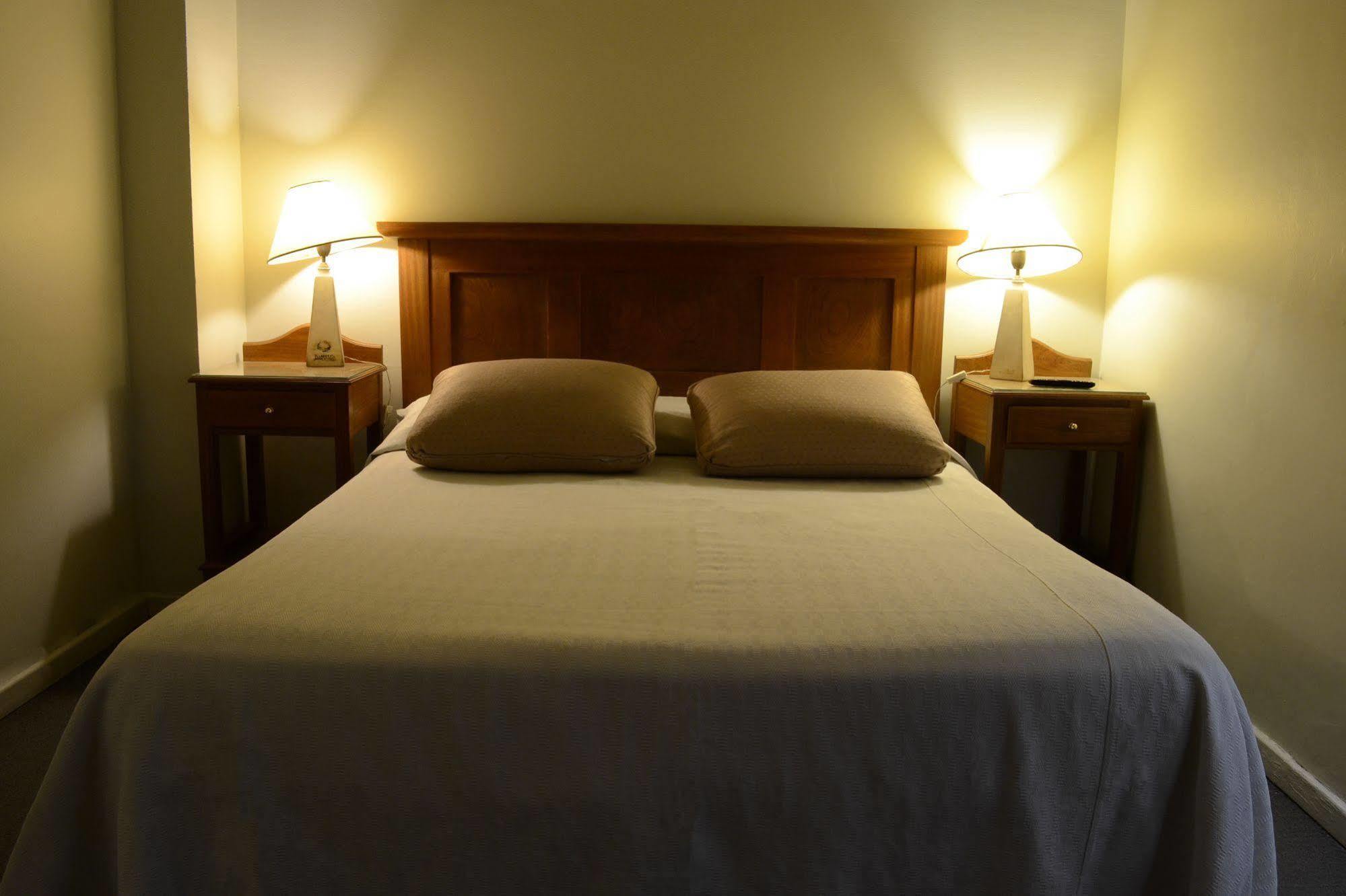 Maue Apart-hotel Capdevila