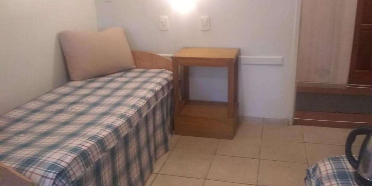 Maue Apart-hotel Capdevila