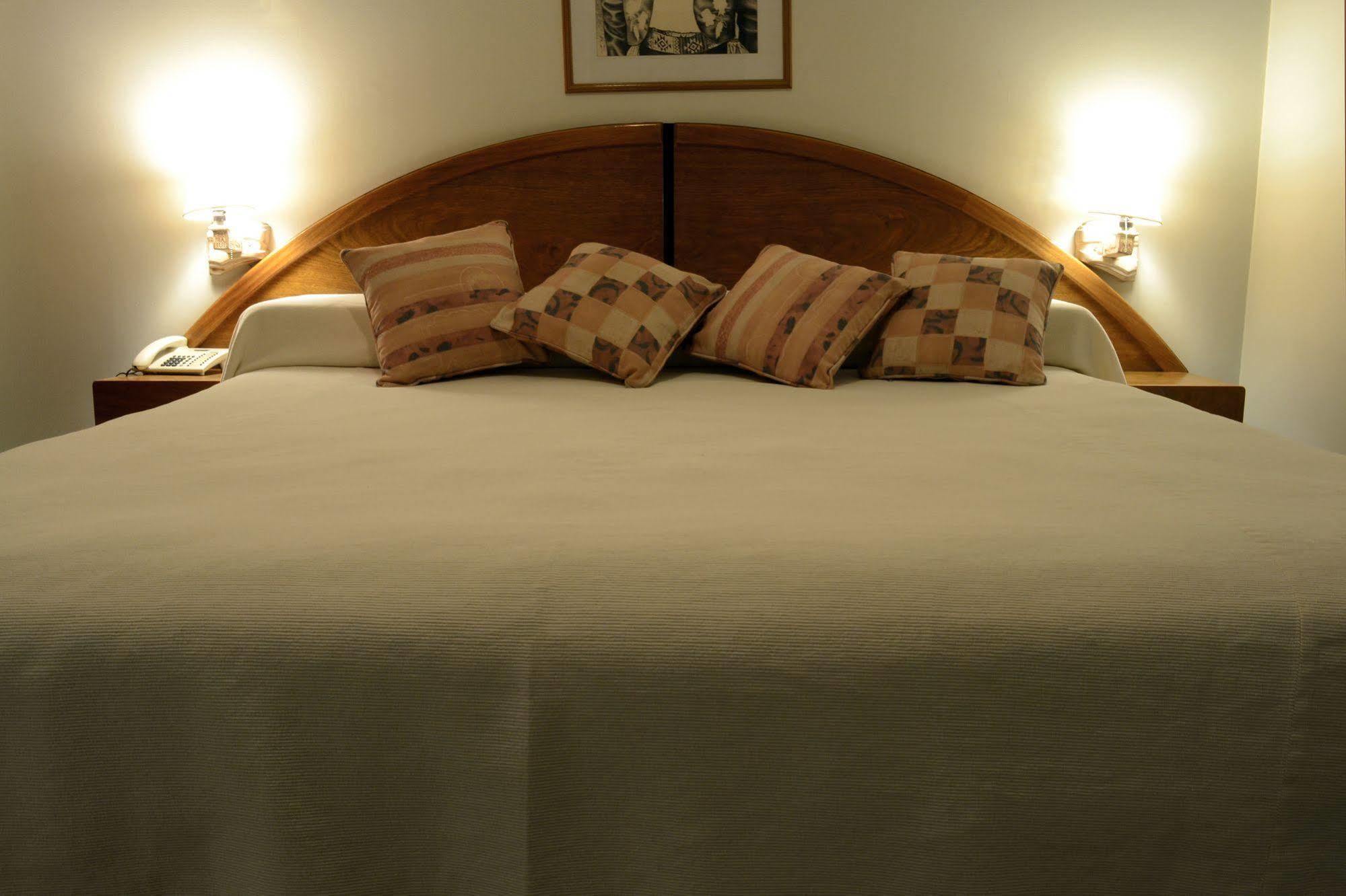 Maue Apartahotel 3*